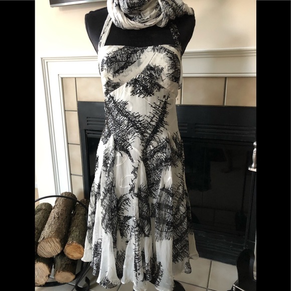 Alberto Makali | Black Dress - Picture 4 of 9